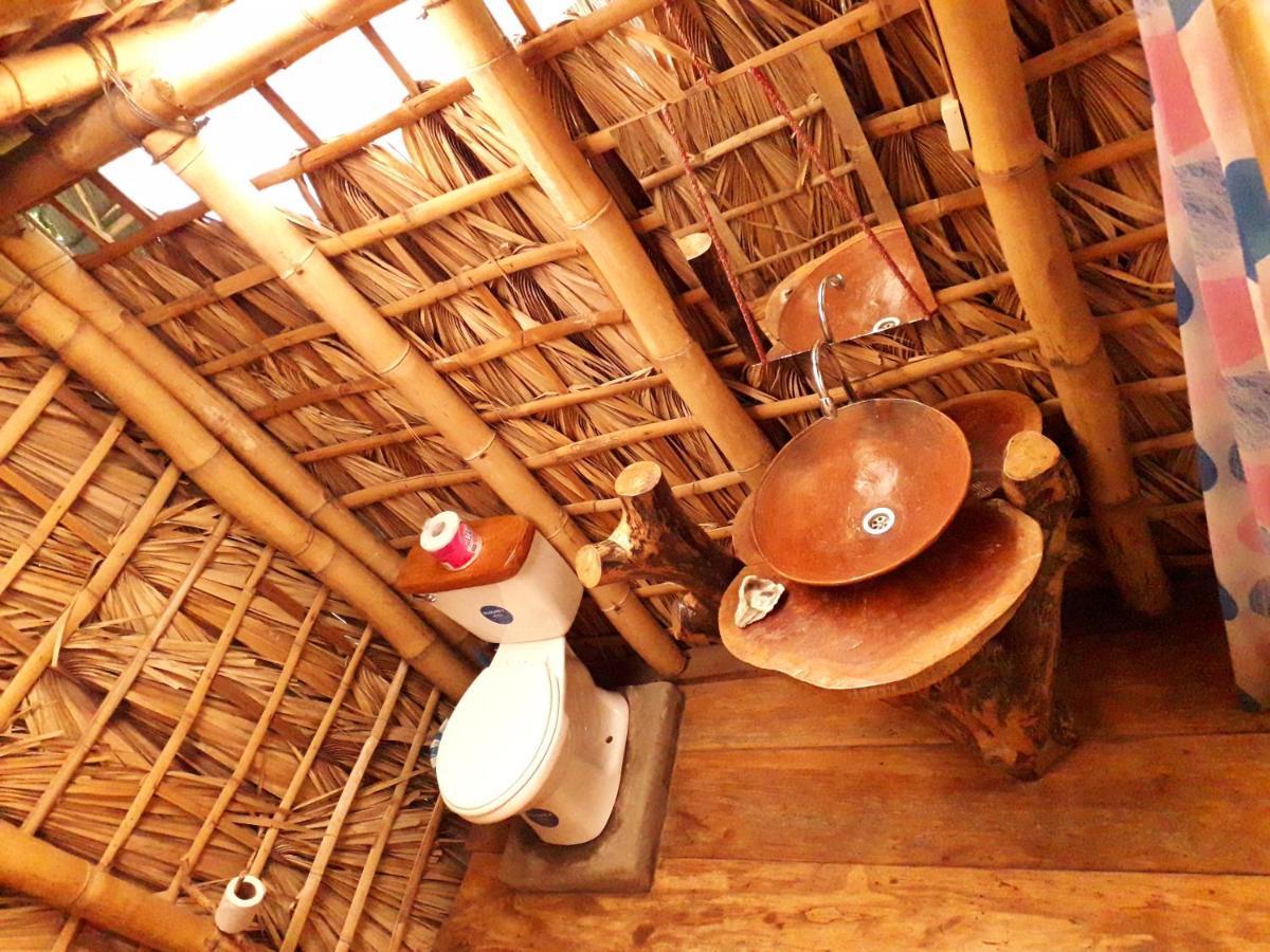 El Bamboo Cabins Balgue Exteriér fotografie