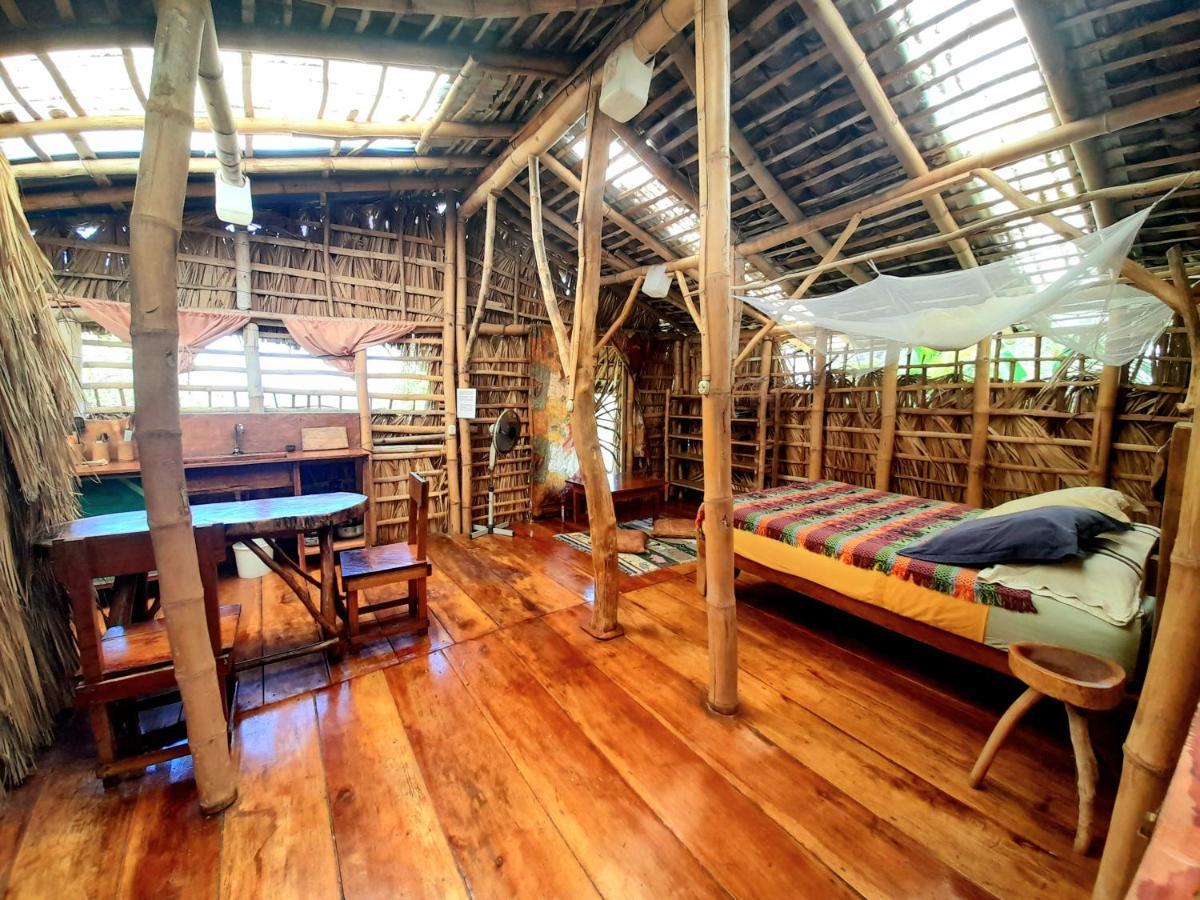 El Bamboo Cabins Balgue Exteriér fotografie