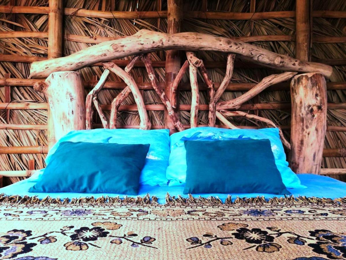 El Bamboo Cabins Balgue Exteriér fotografie