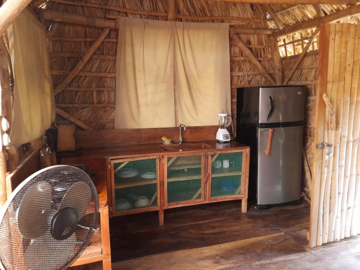 El Bamboo Cabins Balgue Exteriér fotografie